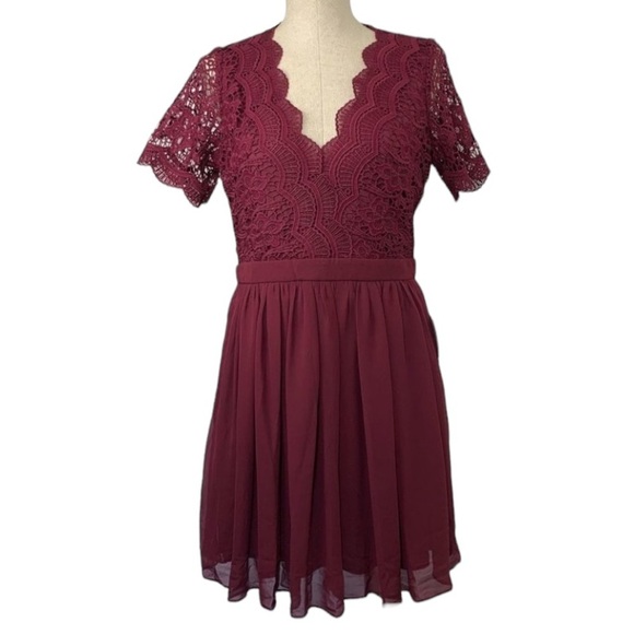 Lulus Dress Womens XS Burgundy Angel In Disguise Lace Skater Fit and Flare Mini - Picture 4 of 13